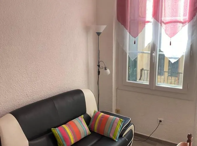 Studio Avec Wifi A 50 M De La Plage Dans Une Rue Pietonne